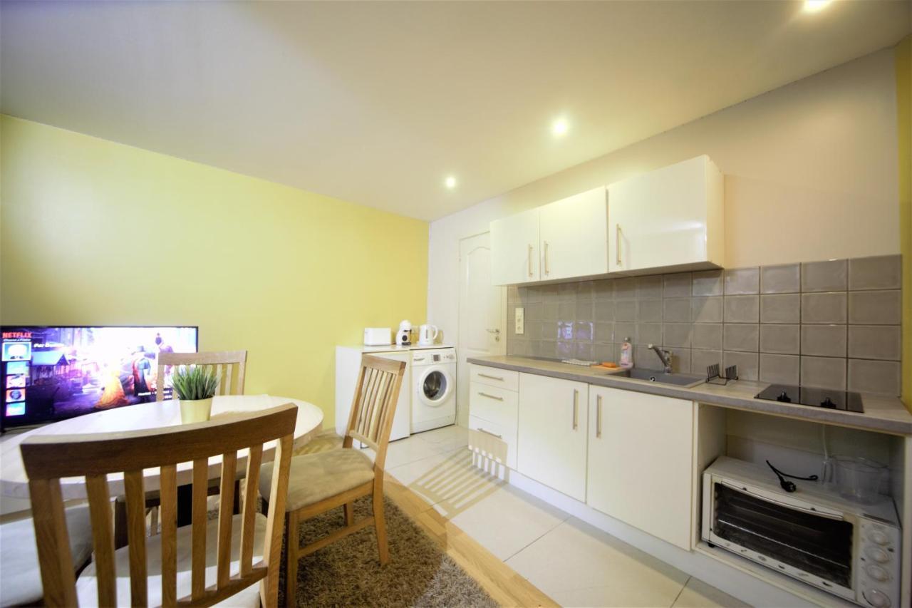 Old Town Apartments Рига Екстериор снимка